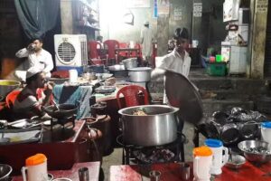 भलारू’स पूरी कबाब