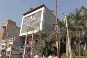 होटल डिवाइन बाय येलो दूर