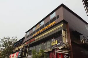 होटल इसरा इंटरनेशनल