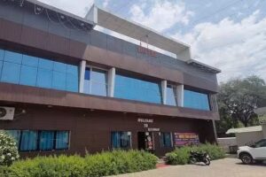 होटल ज़रा ग्रैंड