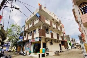 होटल माधुर्य इन