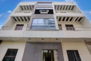 होटल ओ सै तीर्थ थीम पार्क सै धनलक्ष्मी