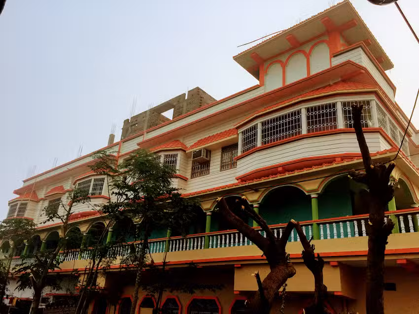 होटल रिलैक्स