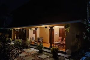 कैनाल व्यू कॉटेज