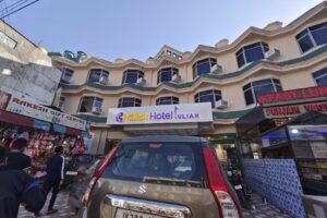क्लिक होटल तुलियन कटरा