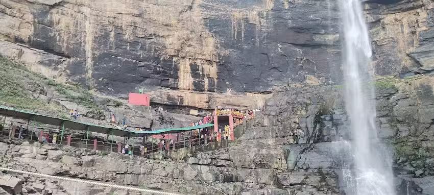 माँ तुतला भवानी होटल & रेस्टोरेंट
