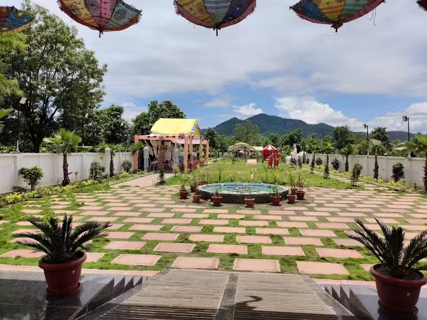 मुस्कान रिसॉर्ट
