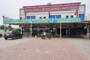 ओयो 810169 हनी पैलेस रेस्टोरेंट & गेस्ट हाउस