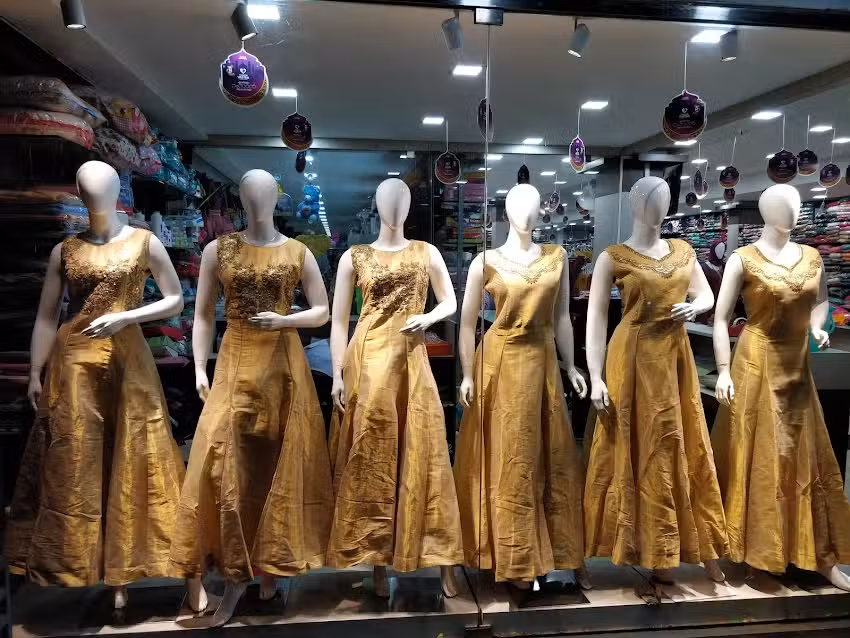 रिवर प्लाजा रिट्रीट