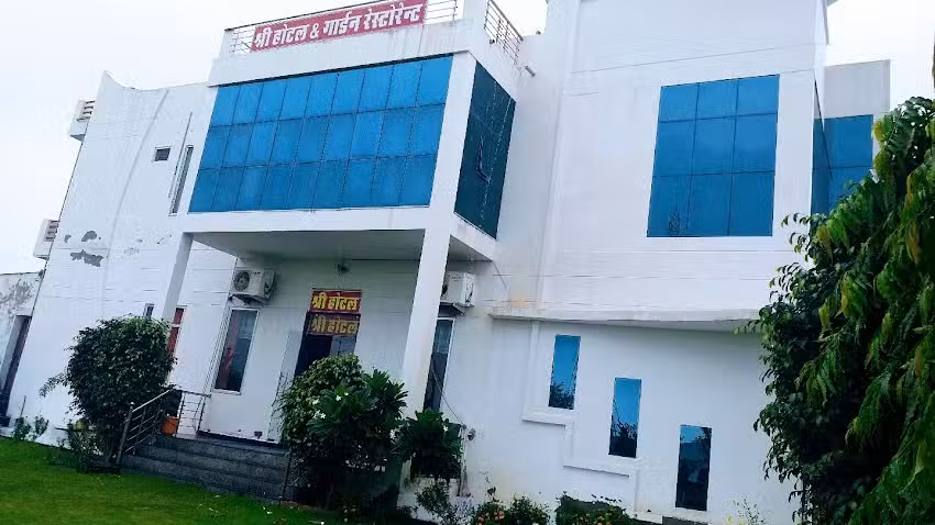 श्री होटल
